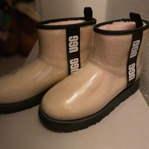 Ugg rainboot